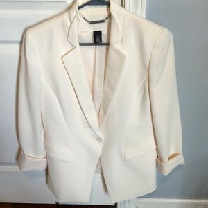 White House Black Market off-white fitted blazer